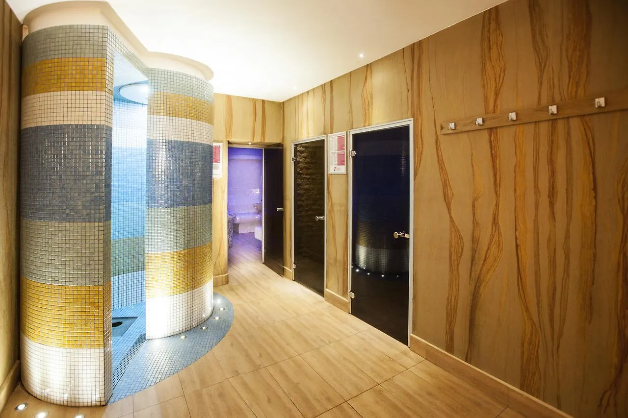 ****  Rin Grand Hotel Bukarest Románia