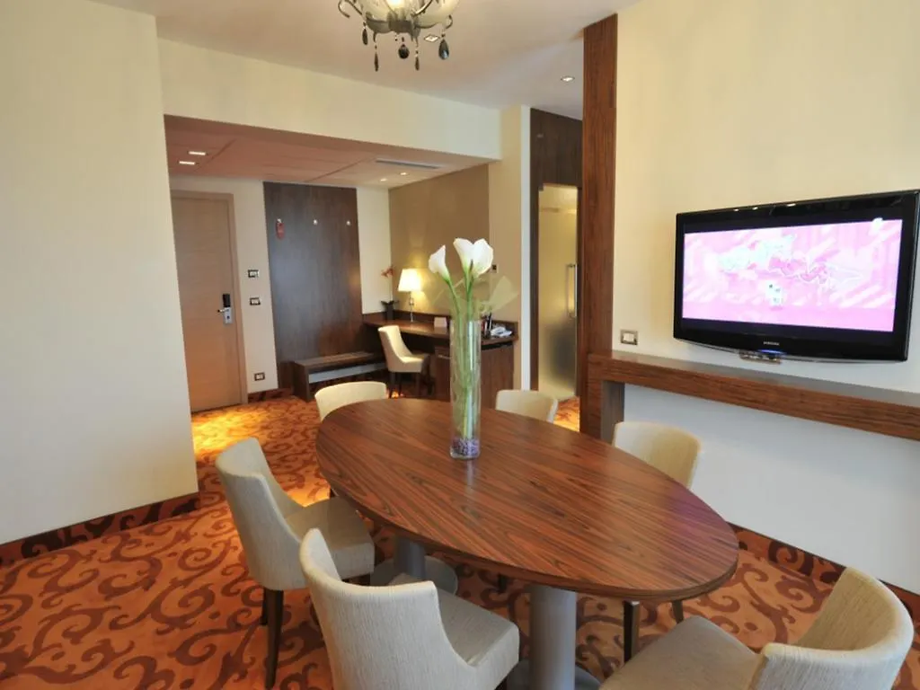 ****  Rin Grand Hotel Bucharest Romania